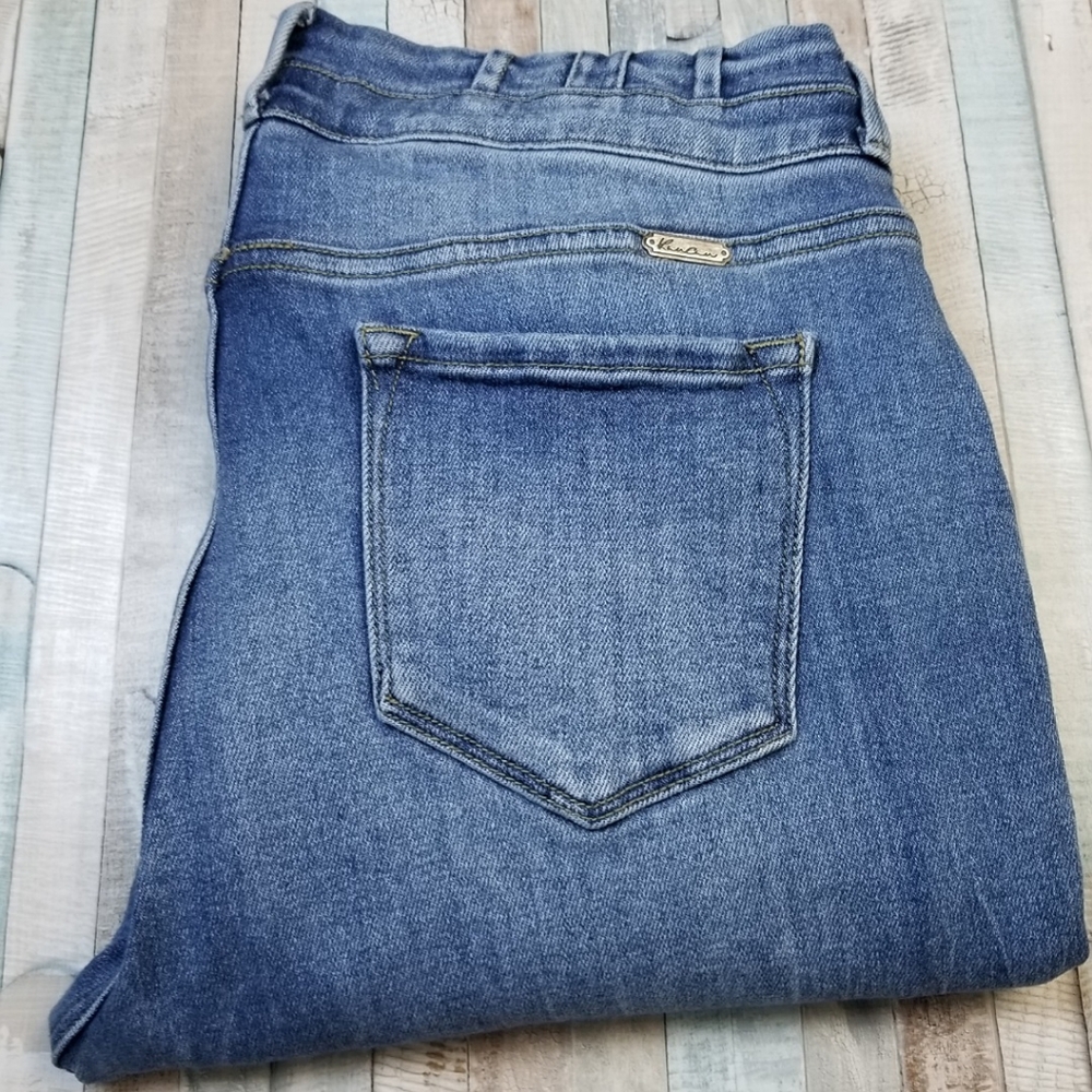 KanCan Kurvy Mid-Rise Ankle Skinny Jeans